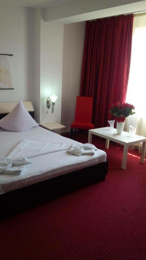 Casa Ghetu Fundeni Hotel Bucureşti Ngoại thất bức ảnh